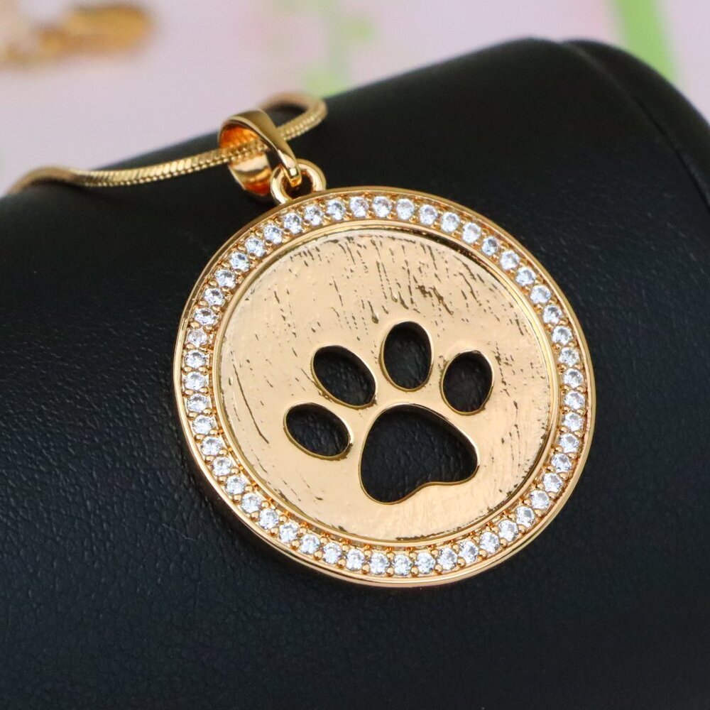 "Rose Gold Circle Pendant with Paw Print Cutout and Stone Border, XPPT1242